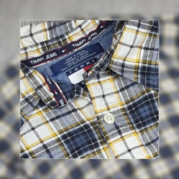 Vintage Tommy Hilfiger Tommy Jeans Long Sleeve Plaid Flannel Spell Out Pocket - Picture 2 of 11